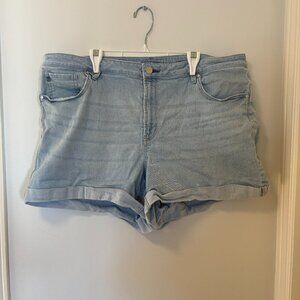 Reitmans Jeans Plus Size 36 the High Rise Light Wash Cuffed Denim Shorts